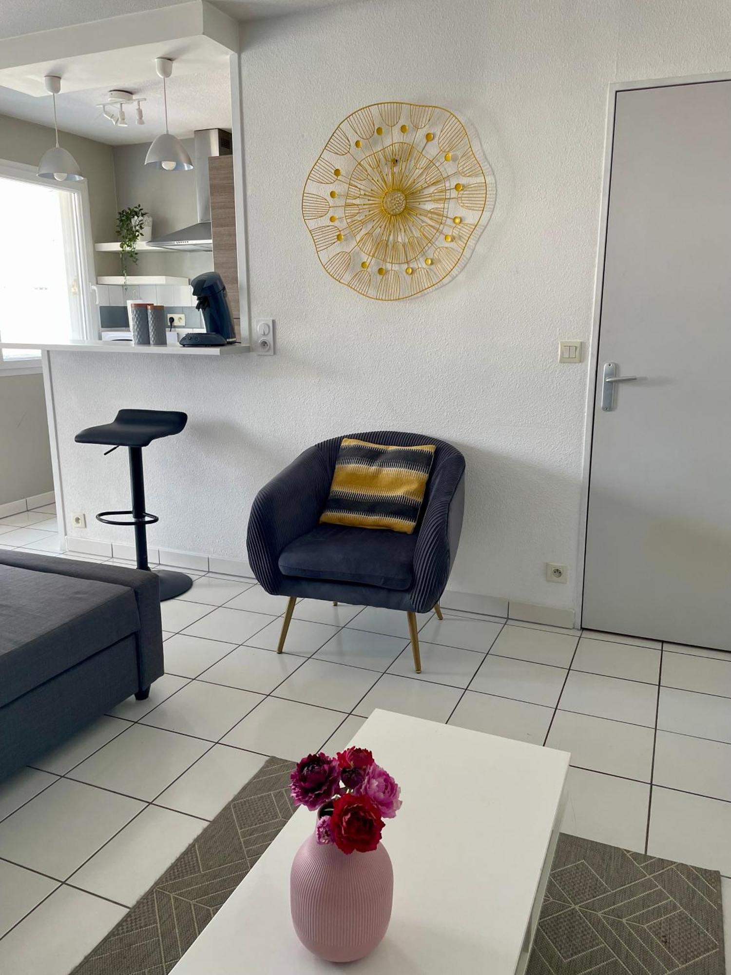 Gare Family Home Laval  Dış mekan fotoğraf