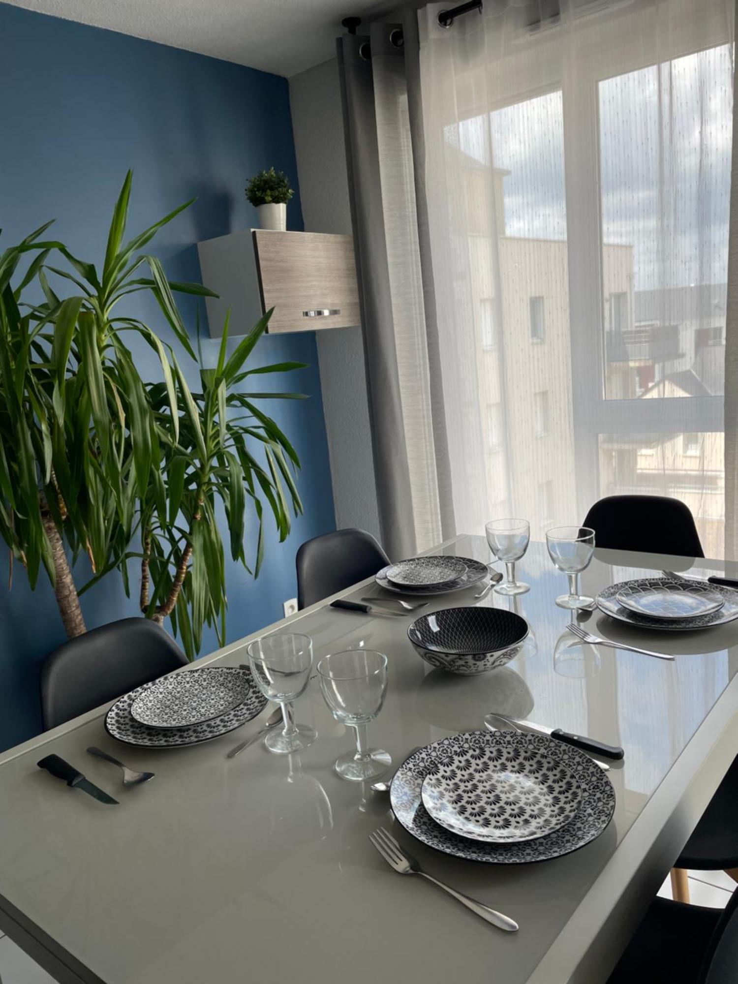 Gare Family Home Laval  Dış mekan fotoğraf