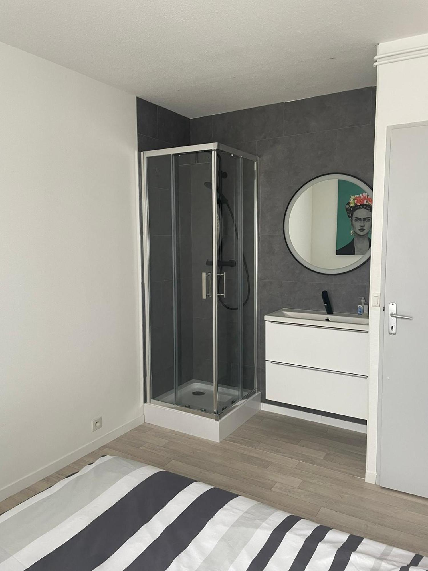 Gare Family Home Laval  Dış mekan fotoğraf